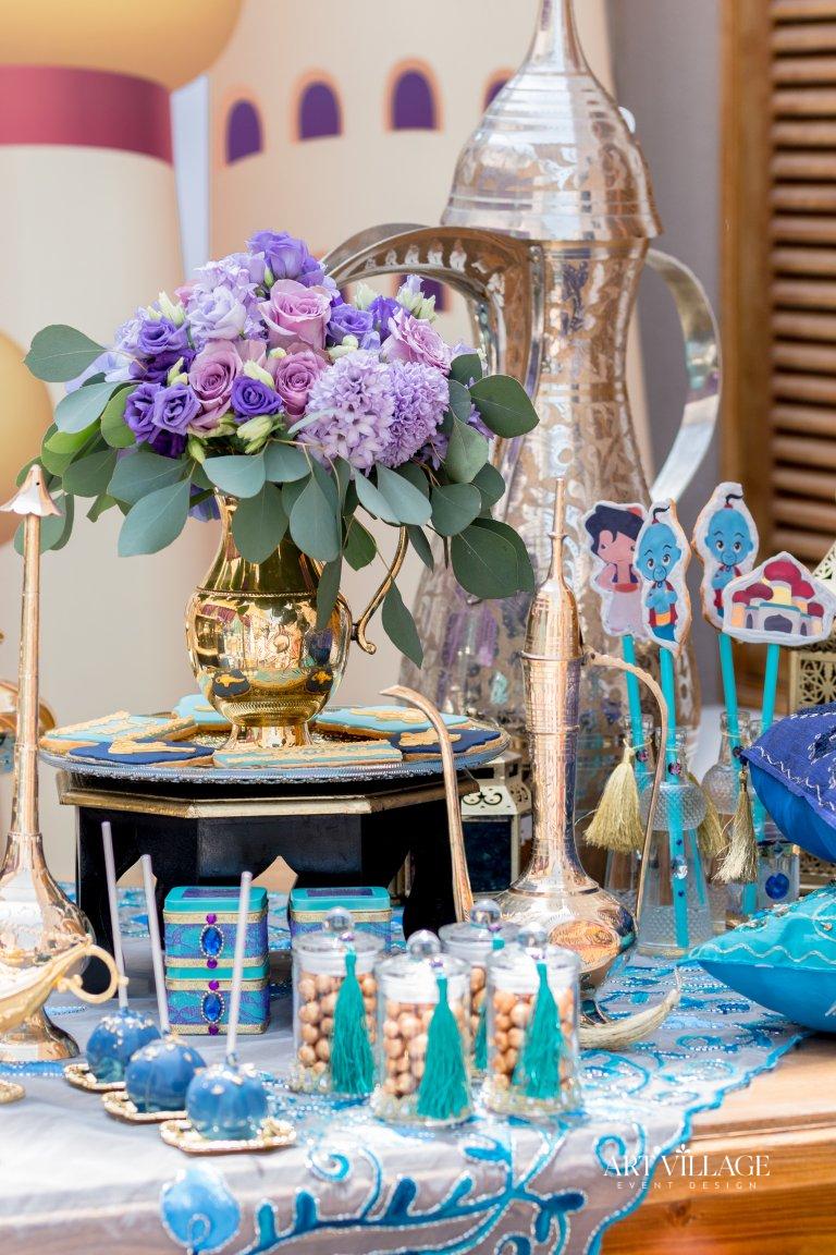 gold Arabic teapot centrepieces