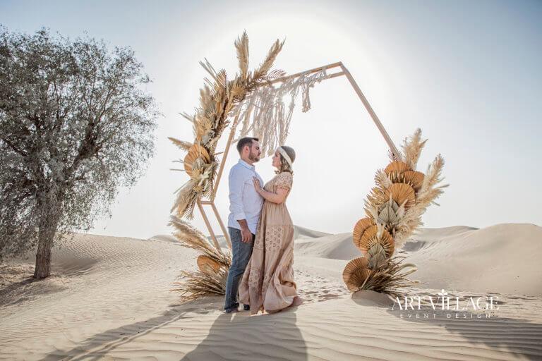 intimate photoshoot in desert